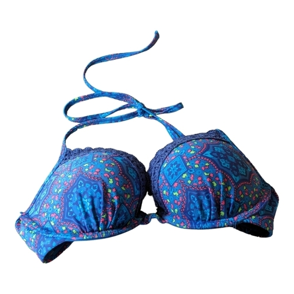⭐Aerie Blue Floral Crochet Push Up Bikini Top Size 34C GUC - Picture 1 of 4